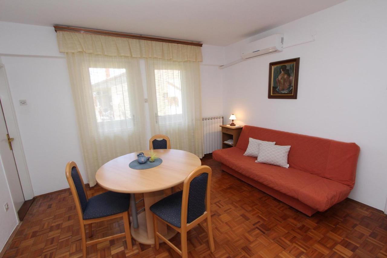 Rooms And Apartments Dino Rovinj Exterior foto