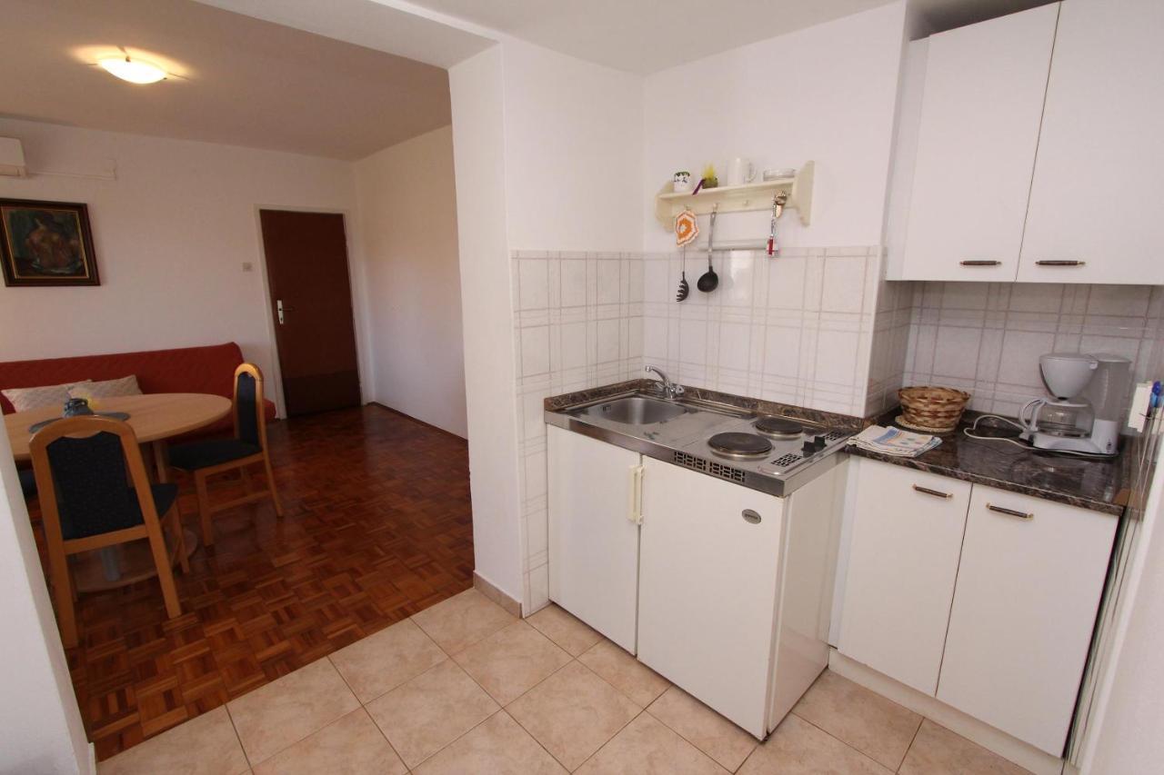 Rooms And Apartments Dino Rovinj Exterior foto