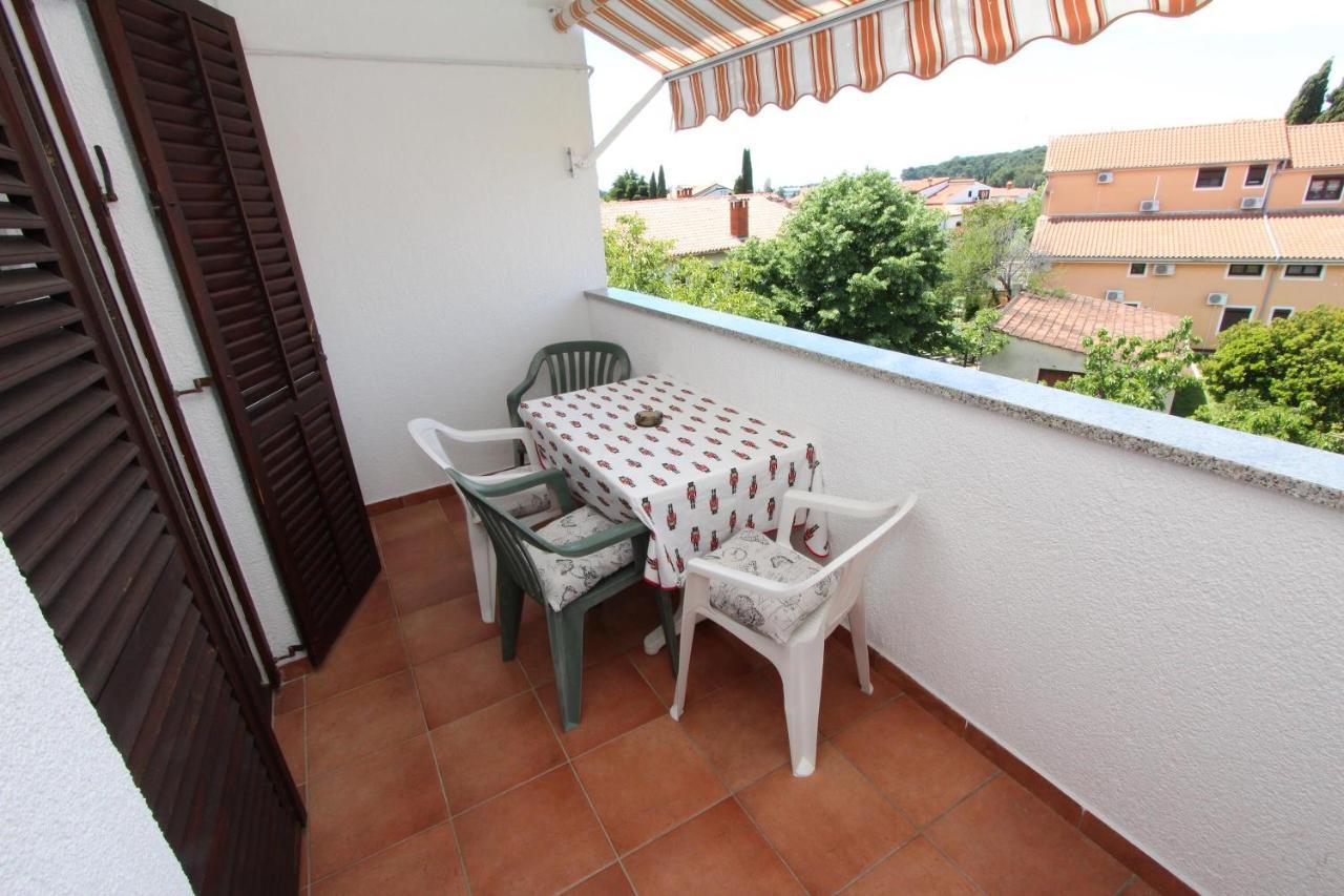 Rooms And Apartments Dino Rovinj Exterior foto